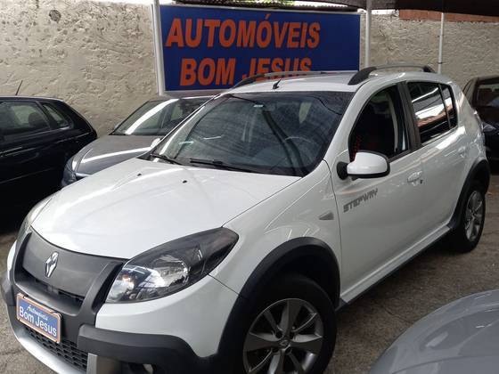 RENAULT SANDERO 1.6 STEPWAY 16V FLEX 4P AUTOMÁTICO RENAULT SANDERO 1.6 STEPWAY 16V FLEX 4P AUTOMÁTICO